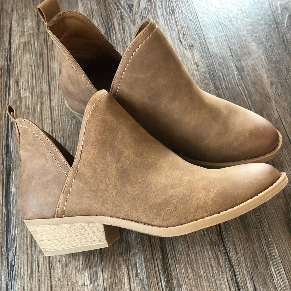 Universal Thread Booties